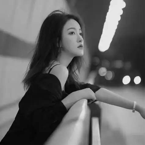 黑白悲伤头像图 黑白头像图片大全 -【爱个性】