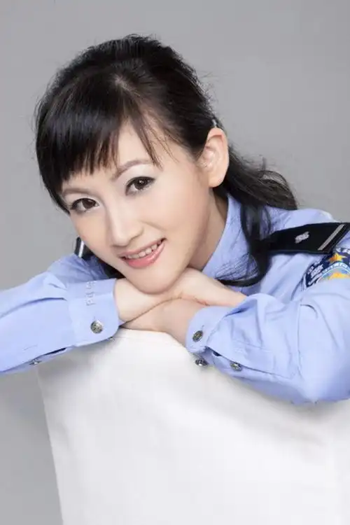 第一女警花 李嘉一