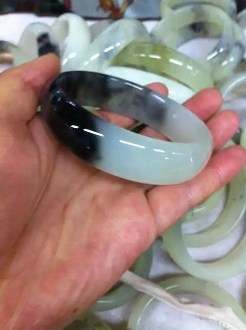 纯正岫玉vx1821186482