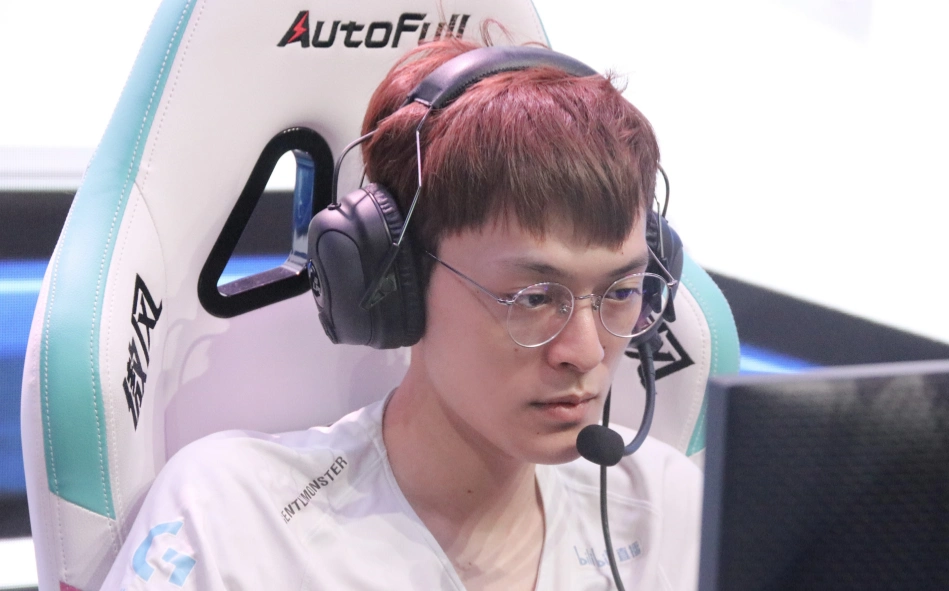 lpl夏季赛小虎大战foforng剑指季后赛生死局第一场