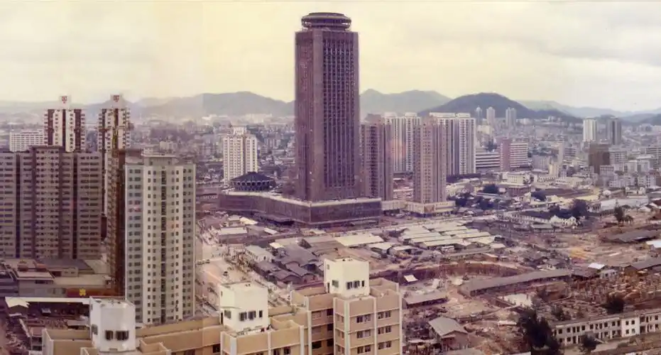 罗湖区深圳国贸大厦360度全景图(陈宗浩拍摄,1984年).jpg