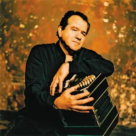 魔鬼的乐器,探戈的灵魂——"班多钮"手风琴亮相星海