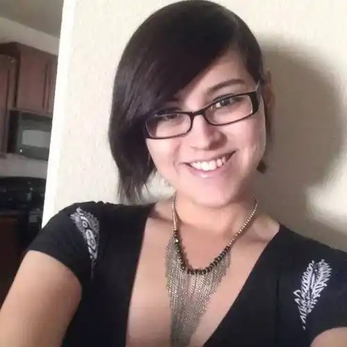 男孩服用雌性激素一年后,首次公开照片,结果惊人!