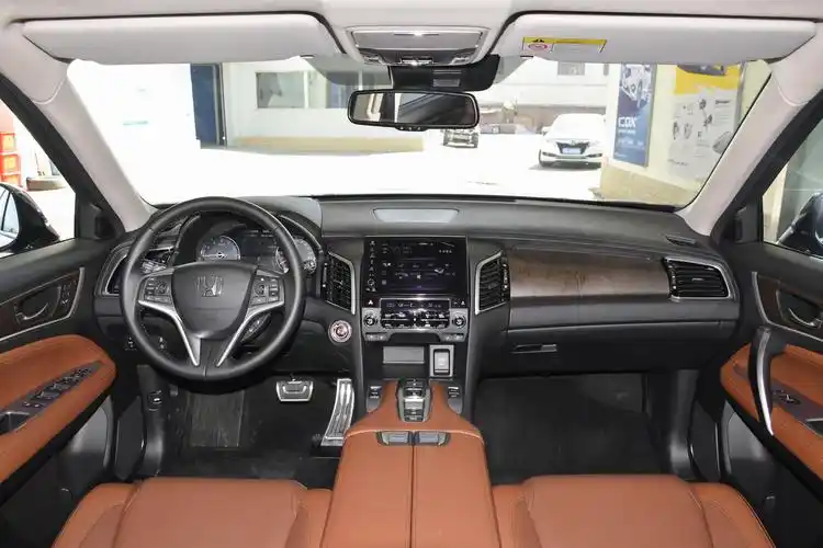2020款 冠道 370turbo 手自一体 四驱 至尊版内饰
