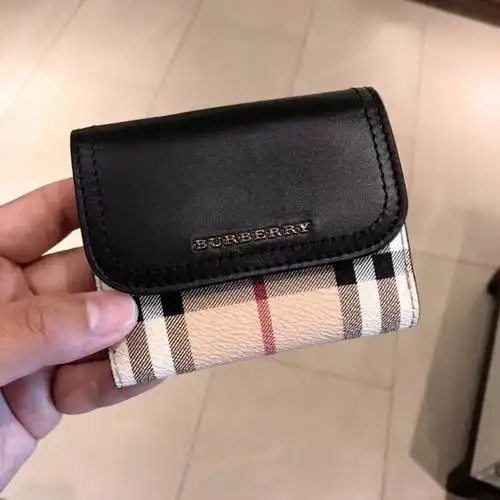 巴宝莉burberry小钱包