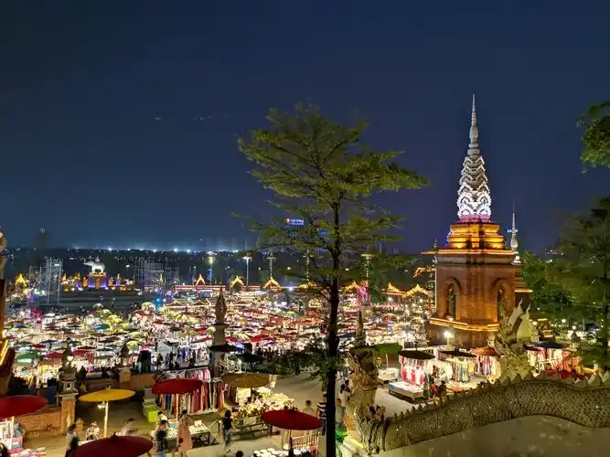 云南西双版纳傣族自治州景洪市告庄夜市随拍 - 花粉随手拍夜景 花粉