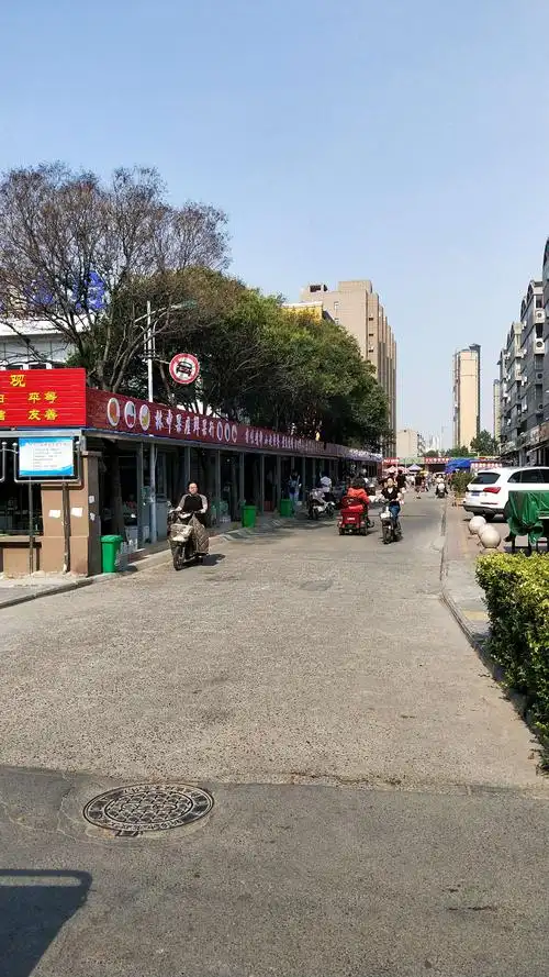 市场临时摊贩区督导组