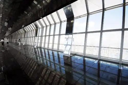 上海环球金融中心即将开放迎客(组图)