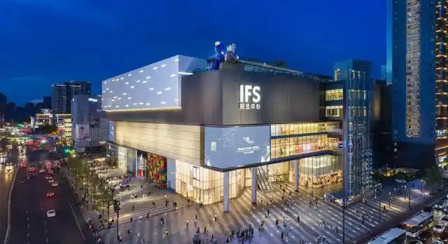 打卡长沙街头,一定别忘了去国金中心走一走