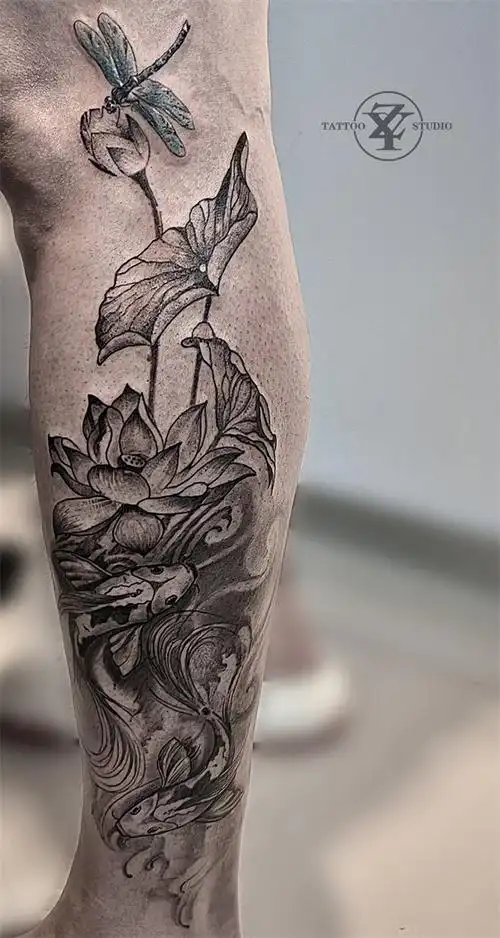 周忆刺青 小腿纹身 小腿荷花纹身 北京三里屯纹身