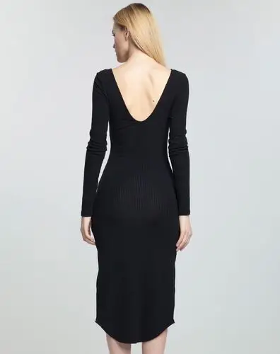 女士giselle背部v领黑色侧开叉连衣长裙