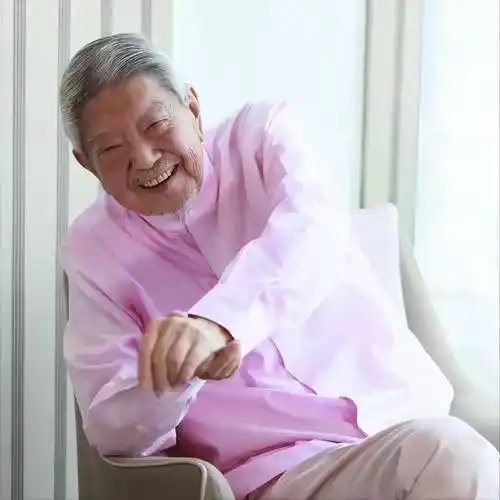 原创82岁蔡澜安排身后事卖房套现住酒店烟酒不离手能活一天是一天