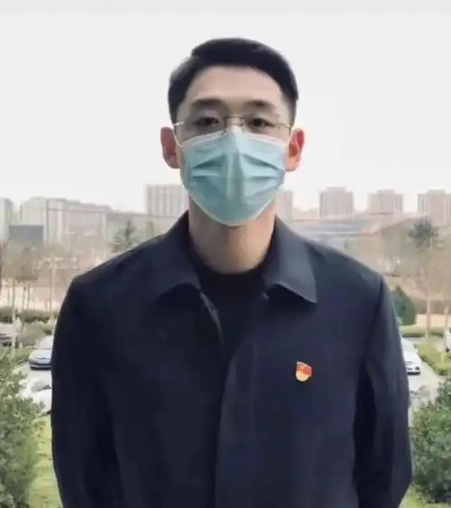 "局里局气""厅里厅气"?年轻男性公务员到底该怎么穿?