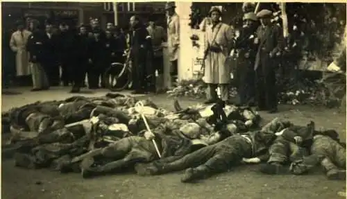 罕见:墨索里尼遗体照