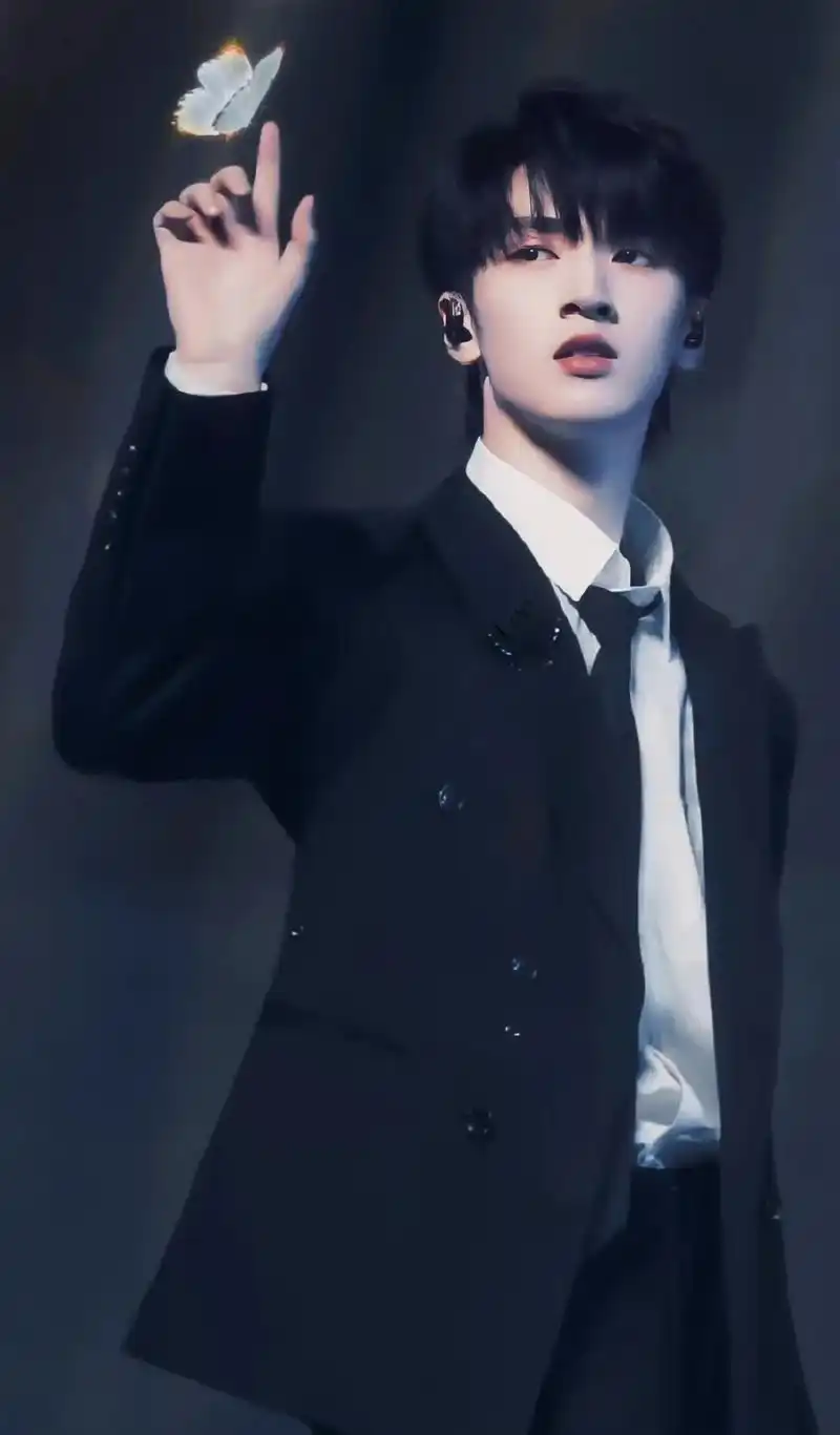 每个女生都想和rapper谈恋爱~#时代少年团 #严浩翔 # - 抖音