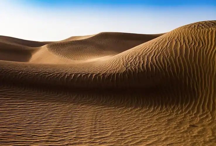 中国最大的沙漠一塔克拉玛干大沙漠 上>