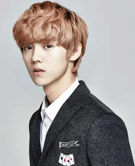 鹿晗谈偶像周杰伦:听他歌长大 但应该不认识我