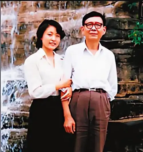 39岁陈琳"跳楼身亡",两任丈夫"争遗产"对簿公堂|沈永革|张超峰|那英