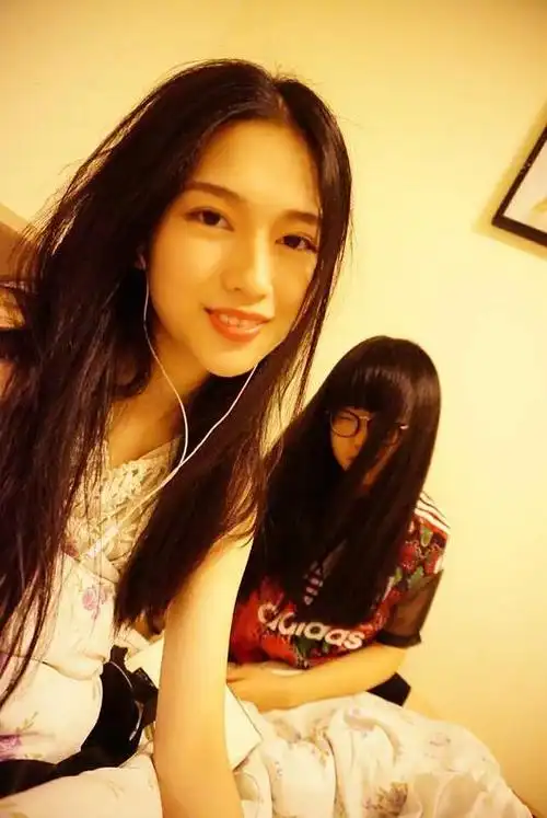 严紫薇的相册-霓虹