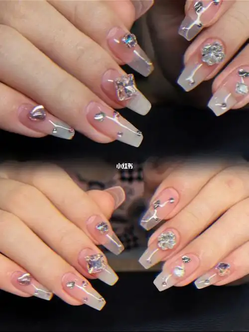 你喜欢什么样的满钻美甲
