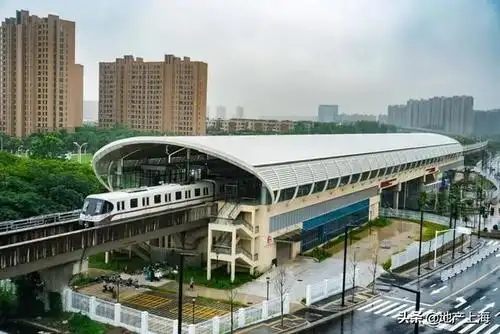 如今在南翔与马陆两地铁站之间又新建陈翔公路站点,一个外环小镇,设有