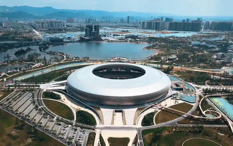 成都龙泉驿东安湖体育馆航拍