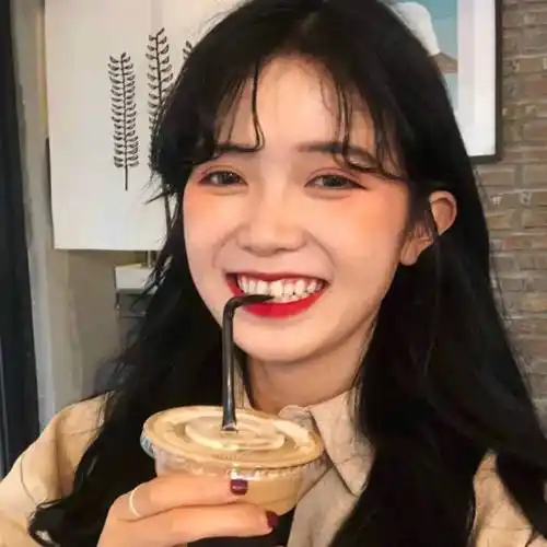 女生头像丨我年轻又年老连灵魂都无聊至极