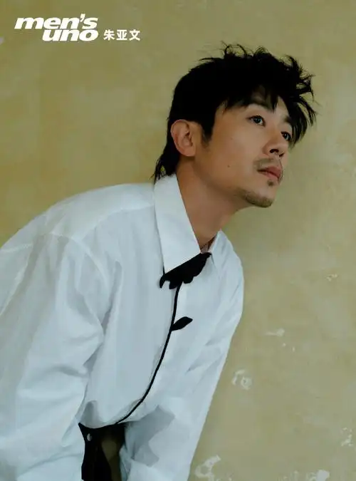风度封面人物##留胡渣的朱亚文##朱亚文风度四月刊封面##朱亚文211