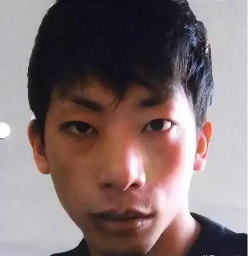 日本最帅逃犯,一张入狱照俘获千万少女粉,逃亡期出书豪赚1000万