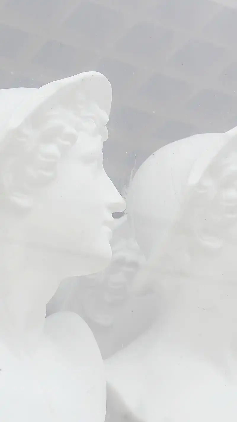 唯美纯白意境创意高清手机壁纸