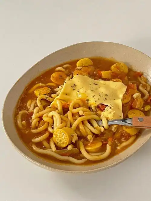 番茄芝士咖喱乌冬面汤汁浓郁简单又美味