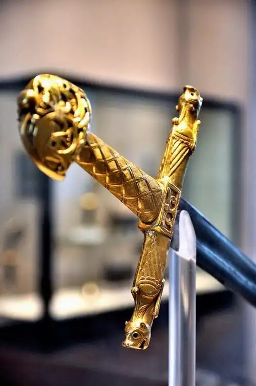 "joyeuse" 查理曼大帝的剑