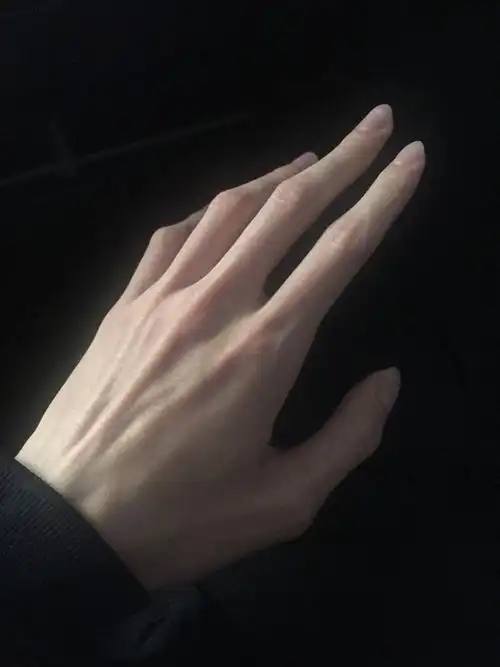 如很让手指修长或者说显得修长