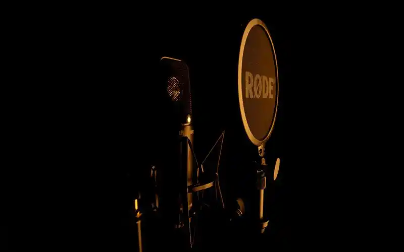 rode电容麦克风桌面壁纸