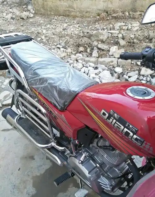 999新国四电喷钱江摩托车150cc还没上户