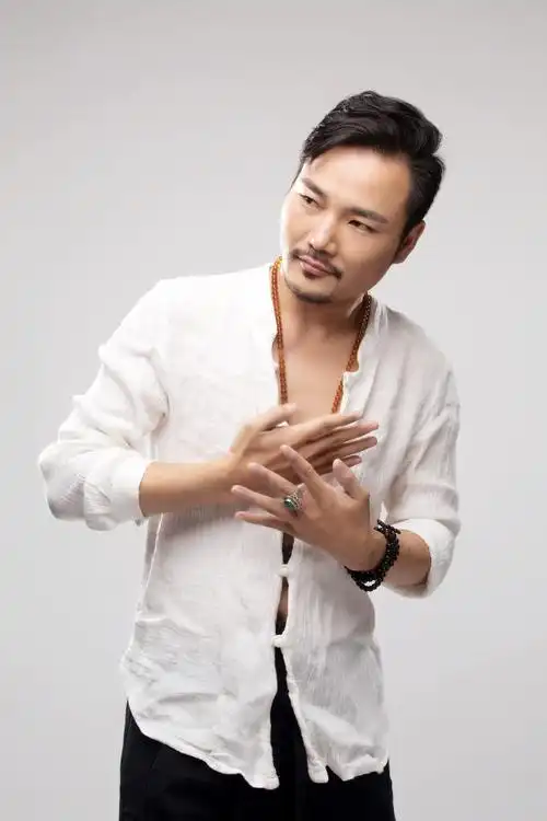 8h74a6a">萨琪拉,男, a target="_blank" href="/item/蒙古族/129889"