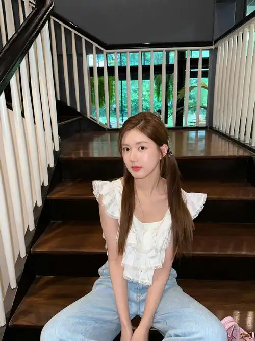 赵露思你在干什么##赵露思眼里有女大学生的清澈