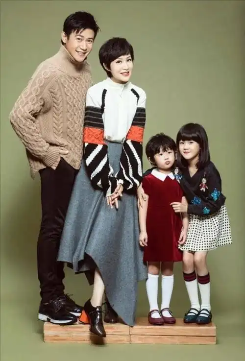 像娱乐圈内有不少艺人有了宝宝,黄磊孙莉夫妇,陆毅鲍蕾夫妇,田亮