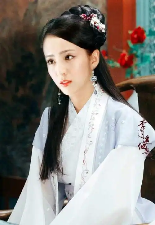 古装剧第一美人刘亦菲都比不过杨幂甘拜下风