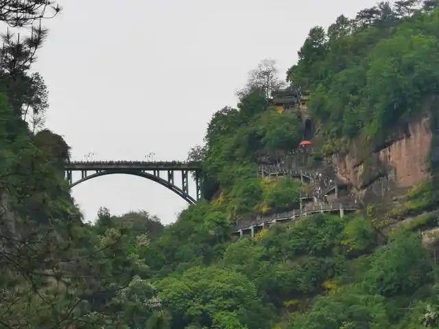 永康市不愧为国家森林城市,山区景色宜人