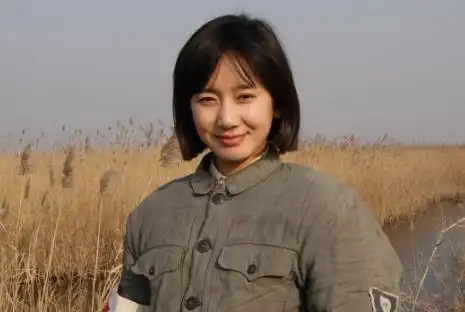 新四军师长给女侦察员批经费,为什么偏偏是这个数字?