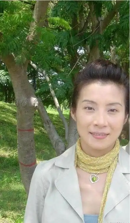 执导的爱情电视剧,由 a href="#" data-lemmaid="2973669">岳翎 /a>