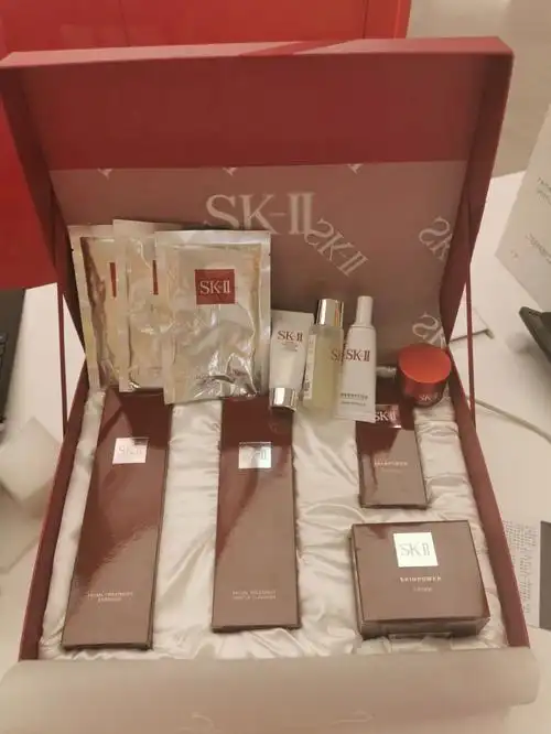 skii礼盒秋天的第一套化妆品你收到了吗