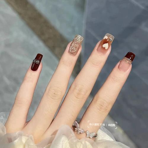 工美甲穿戴甲新款秋冬琥珀晕染气质显白闪钻爱心假指甲贴片女