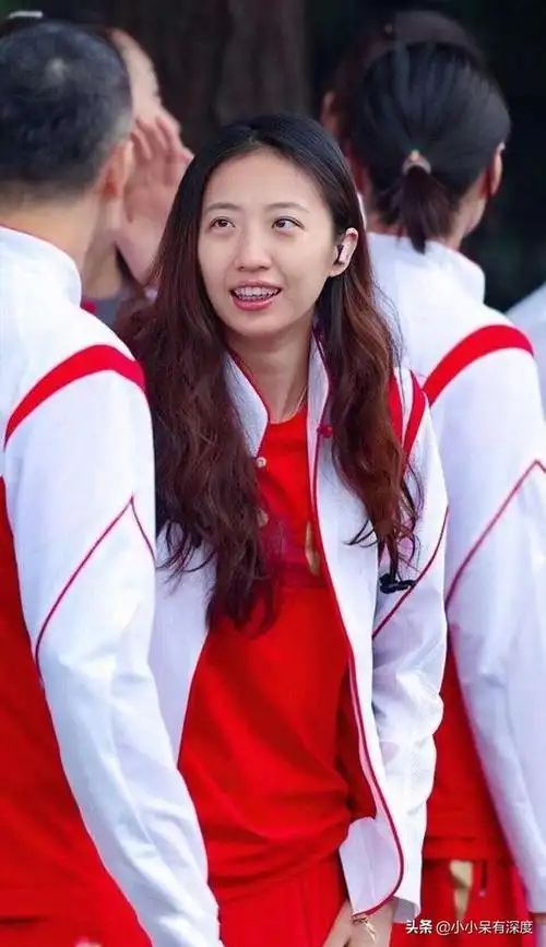 丁霞妹子的生活照,中国女排连败,丁霞掉链子,很难让球迷满意