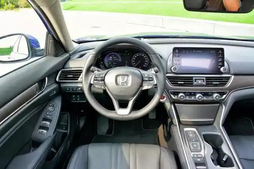 3l!十代雅阁混动究竟装了多少黑科技?