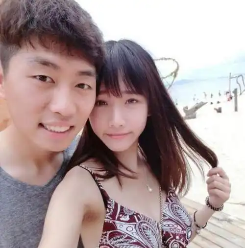 情商太低有啥出息!他冲突中动手染红,还嘲讽球迷挤地铁