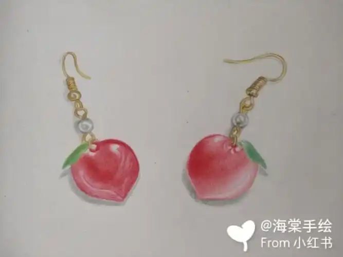 彩铅画耳环步骤