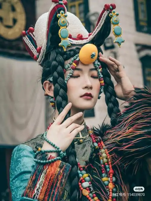 藏族|手摇转经筒一圈代表诵经一遍