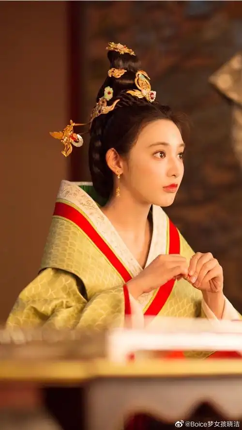 我发现小枫自己也可以组成一道彩虹